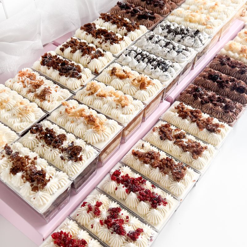Ready-to-Order Cakes – ChellBells