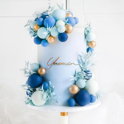 Bauble Celebration Cake by Chell